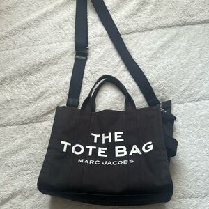 Black Marc Jacob’s tote bag -on sale price firm. Will go back up in 1 week.